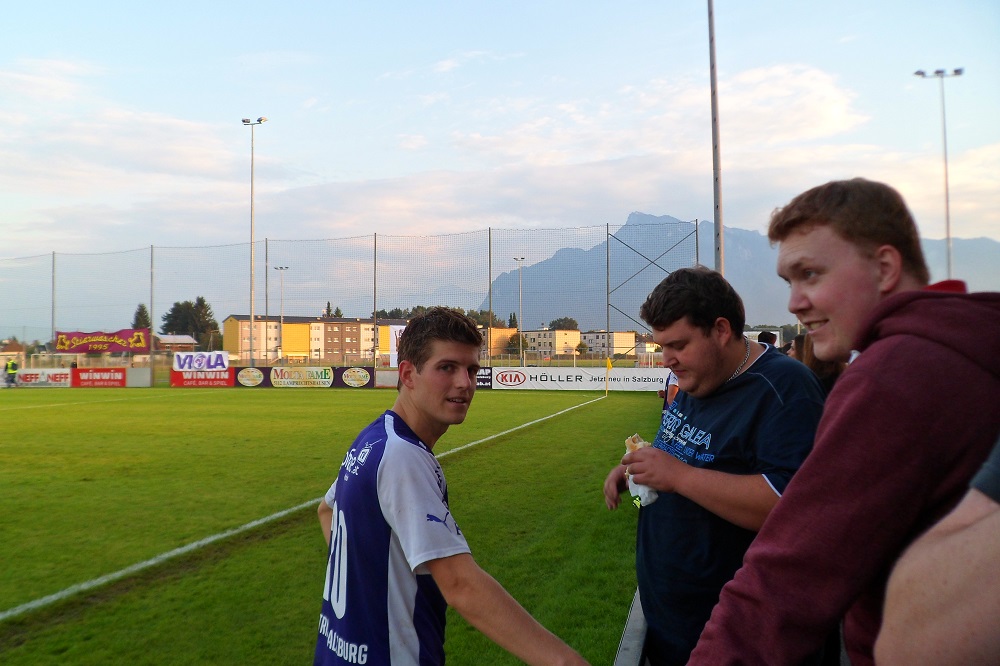 Nach dem Spiel ein kurzer Plausch mit den Fans