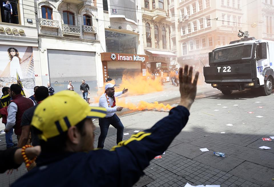 Footballfans protesting against the implimentation of the electronic ticket ebilet. To buy this ticket, one has to give his full personal data.