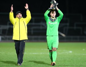 Wagner (l.) und Alomerovic bedanken sich bei den BVB-Fans und Ultras