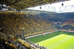 'Solang noch unsere Fahne weht, fürchtet euch denn Dortmund lebt' - Derby 2005/06