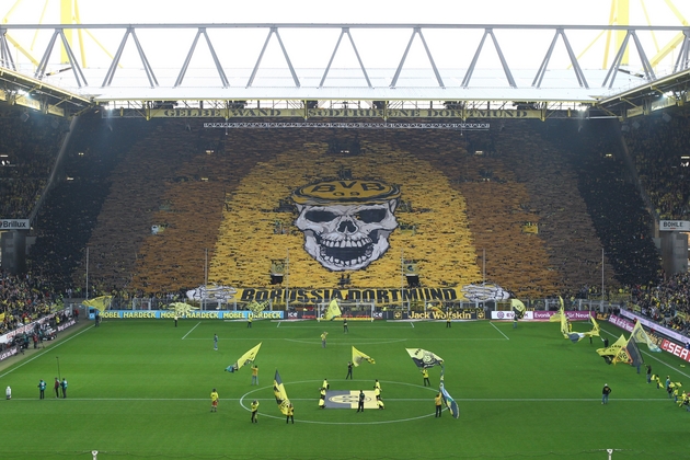 Totenkopfchoreo von TU beim Heimspiel gg WOB