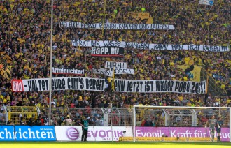 Village King Hopp is not welcome in Dortmund