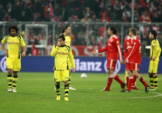 Owomoyela (l.) and Hajnal were disapionted after the match in Munich