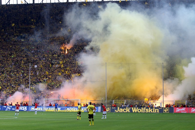 Pyros on the Südtribüne