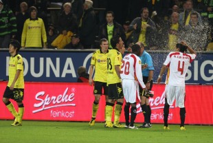 yellow/red card for Schmelzer