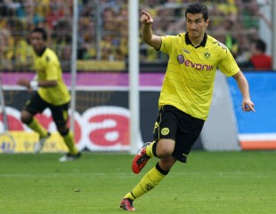 Nuri Sahin celebrating his hammer