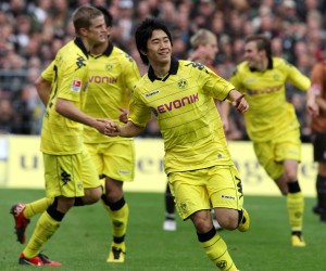 Shinji Kagawa celebrating his 4th goal this season