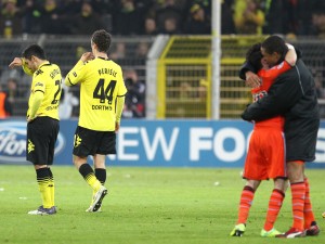 Disappointment in black and yellow