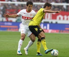 Leiter defends the ball against Stuttgart