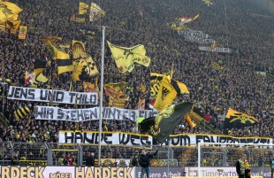 Flagge zeigen gegen Rechts auf der Süd