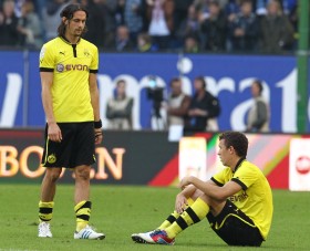 Subotic (l.) und Perisic können die Niederlage nicht fassen