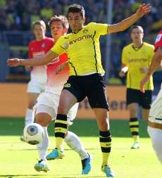 Nuri Sahin im Zweikampf