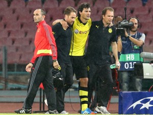 Hummels has to leave the pitch