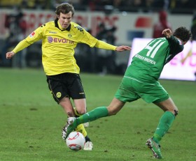 Jürgen Klopp has to be worried about striker Lucas Barrios and born fighter Kevin Großkreutz