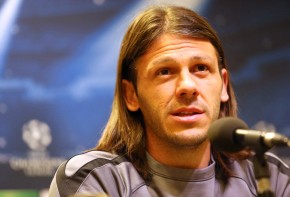 Martin Demichelis beantwortete Fragen auf deutsch