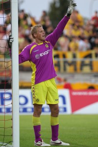 Marcel Hoettecke plays for BVB II