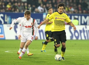 Hummels in action