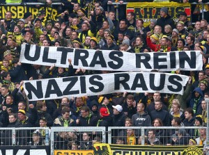 Klare Ansage von der Tribüne