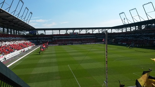 A sign of tradition, celebration your 2. Bundesliga victory on your first home game in 1. Bundesliga?