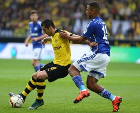 Henrikh Mkhitaryan gegen Dennis Aogo im Hinspiel