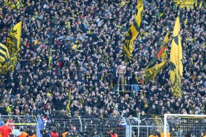 Massenekstase auf der Südtribüne