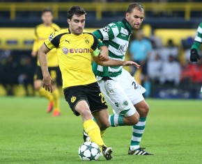 Sokratis gegen Dost