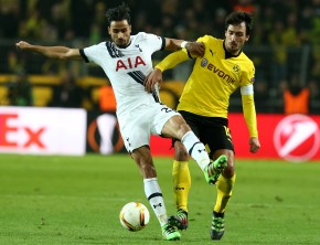 Mats Hummels gegen Nacer Chadli