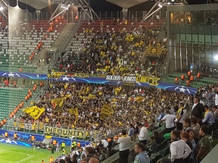 Etwa 1300 BVB-Fans hielten ordentlich dagegen