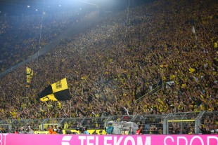 Gewohnte Supercup-Stimmung auf der Südtribüne