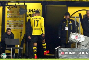 Bitter: Aubame flog vom Platz