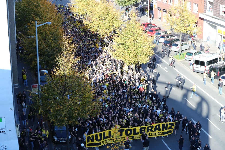 Demonstration vor dem Heimspiel gegen RB in der Hinrunde