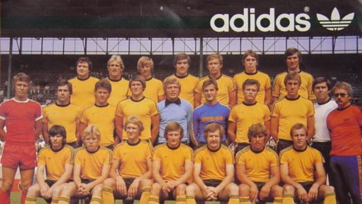 1 FC Saarbrücken Mannschaftskarte 1976-77 